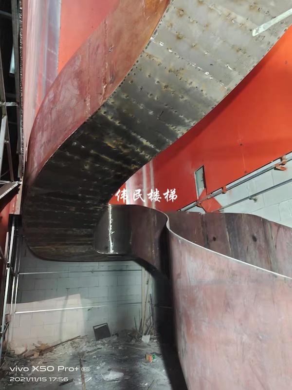 鋼架樓梯廠家定制的飛天大樓梯